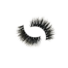 Load image into Gallery viewer, PRETTY SINS 3D MINK EYELASHES....." I'M FRESH "